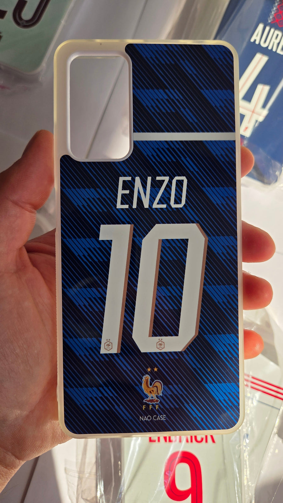 Photo réelle coque Équipe de France personnalisée produite par NAO CASE