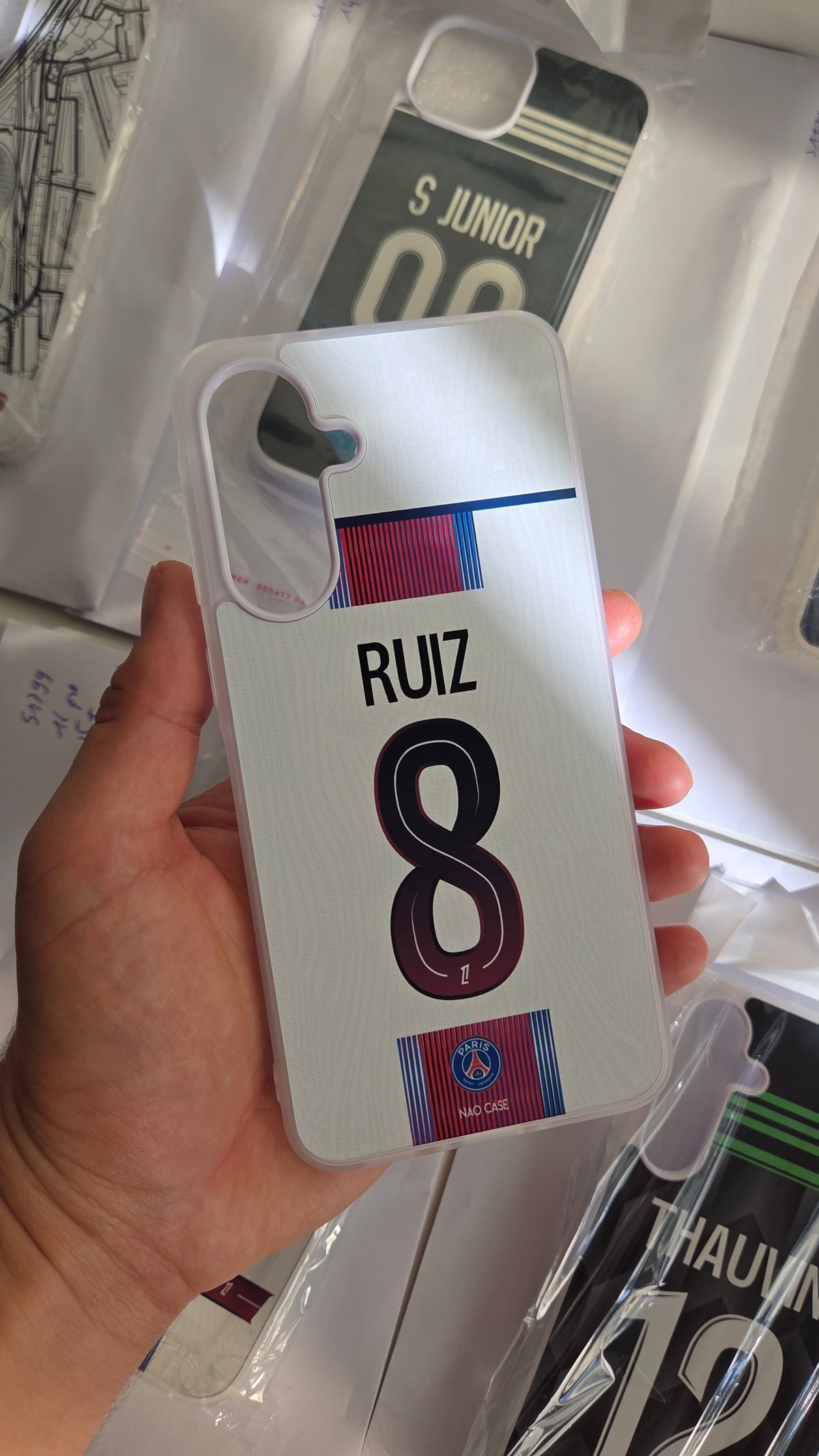 Coque PSG Extérieur 2026/27 Personnalisée réellement produite et personnalisée – exemple 2