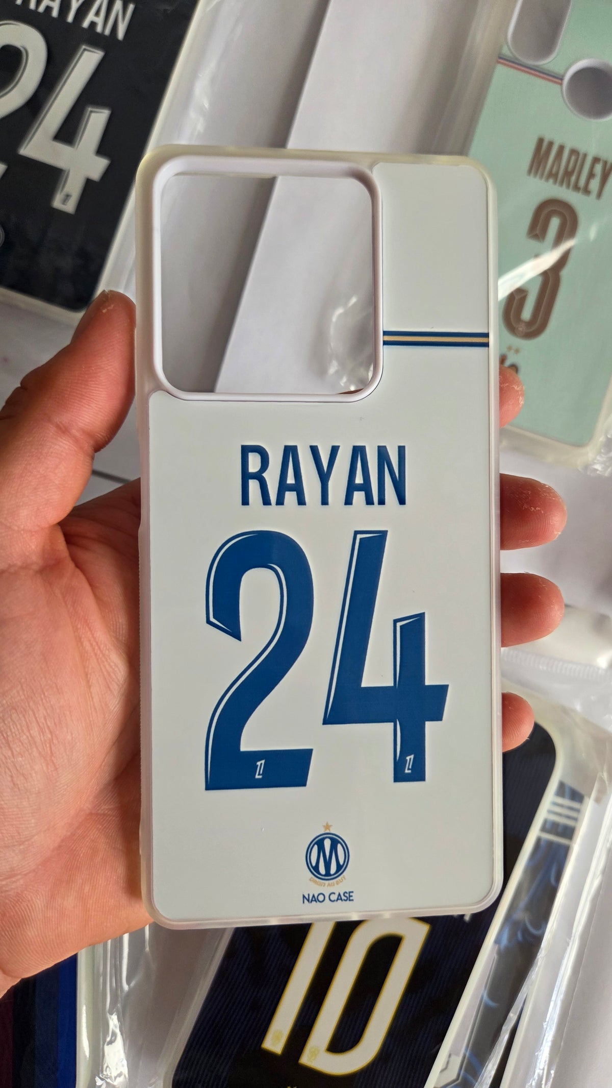 Coque OM Domicile 2026/27 Personnalisée réellement produite et personnalisée – exemple 3