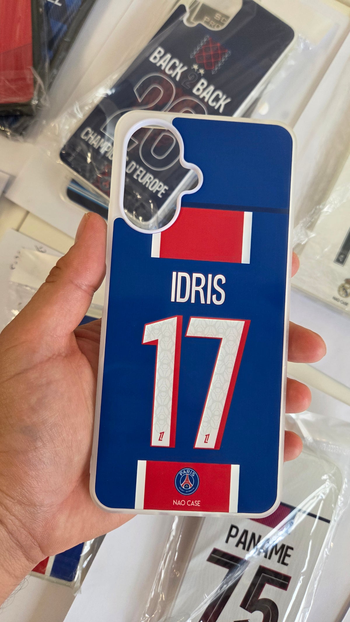 Coque PSG Domicile 2026/27 Personnalisée réellement produite et personnalisée – exemple 4