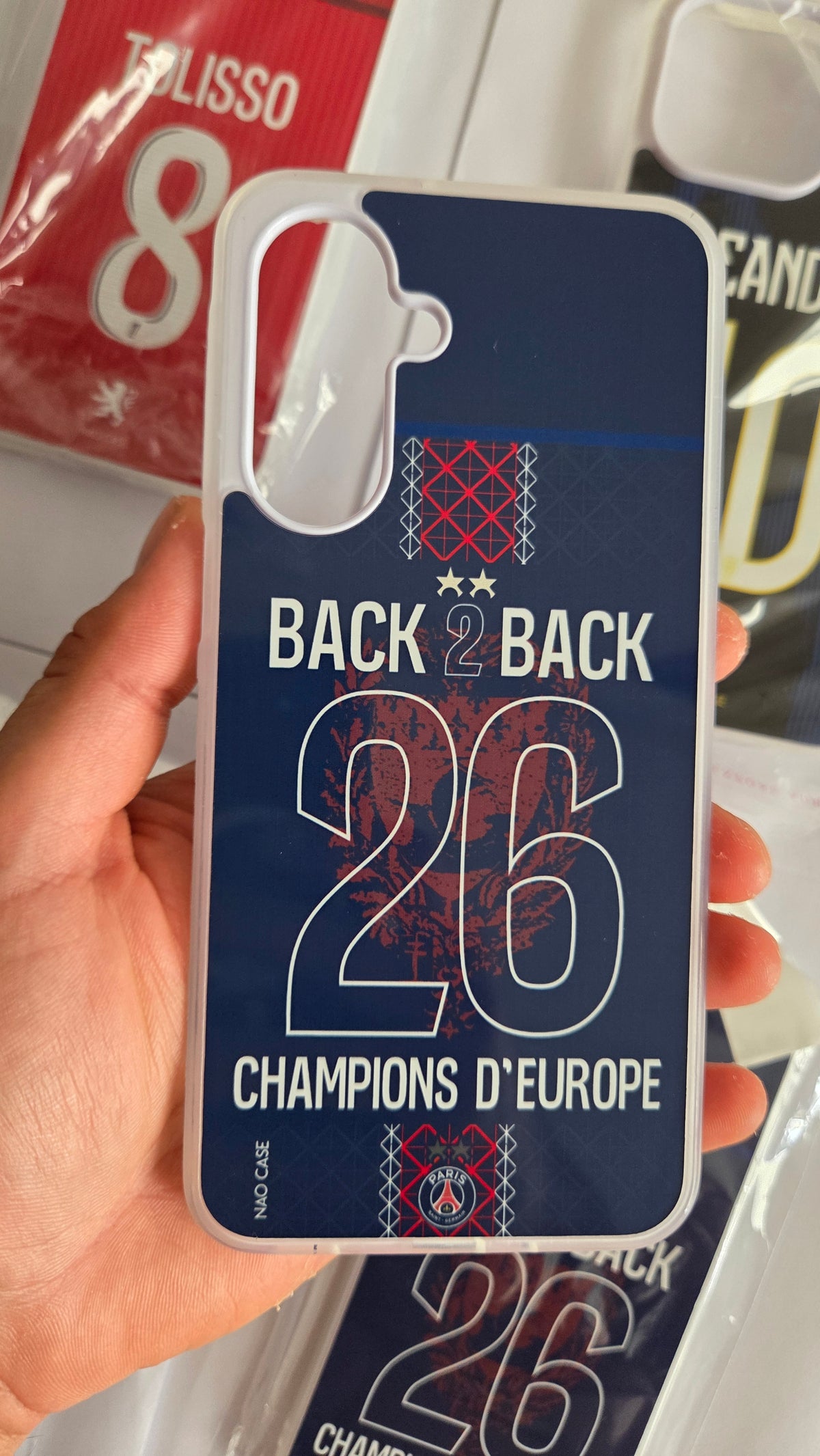 Coque PSG Back 2 Back 2026 Personnalisée réellement produite et personnalisée – exemple 3