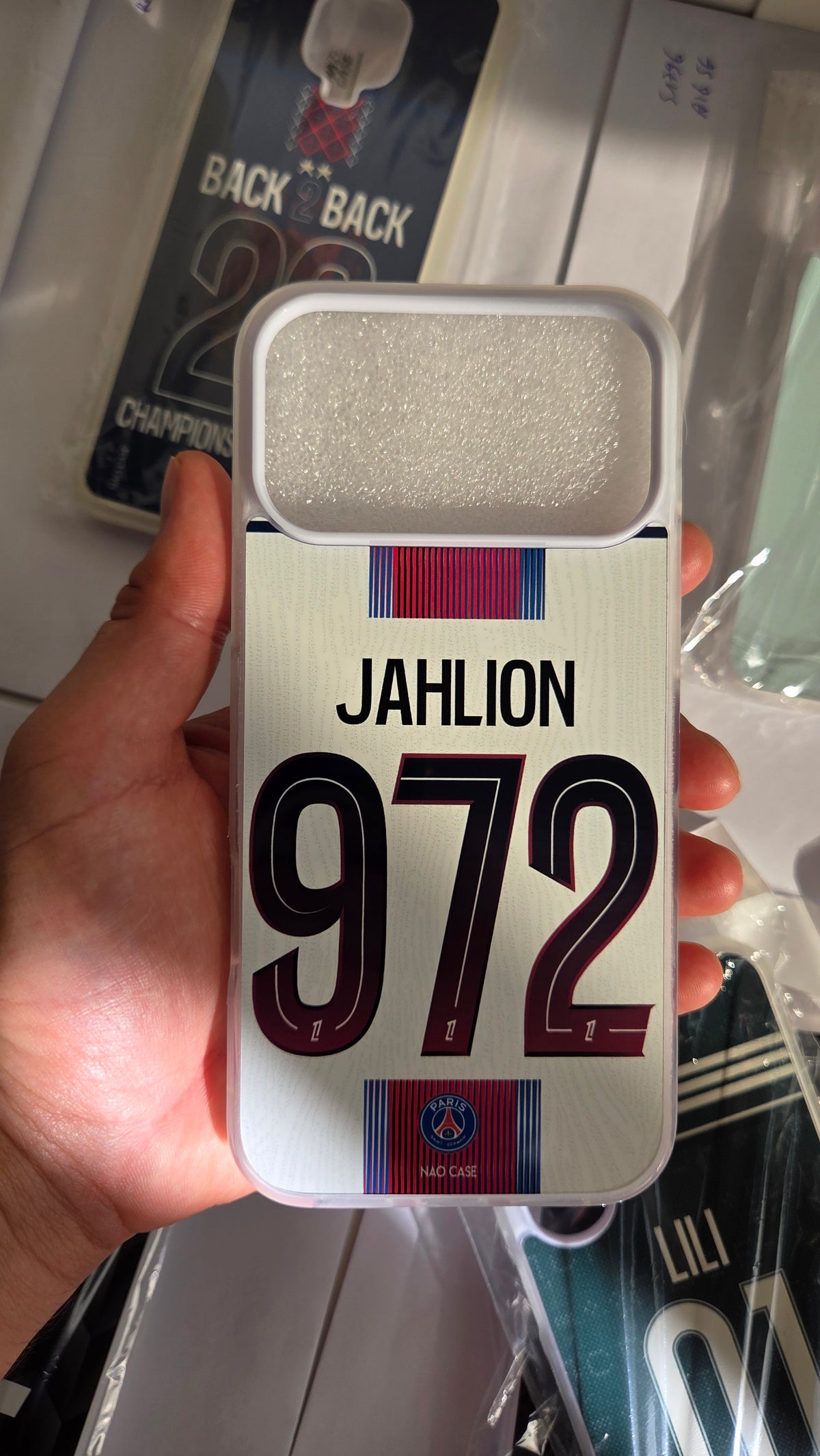 Coque PSG Extérieur 2026/27 Personnalisée réellement produite et personnalisée – exemple 3